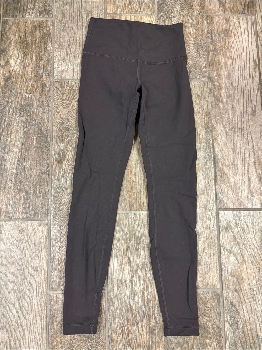 Lululemon Wunder Train High Rise Tight 28” Size 6 Black Granite